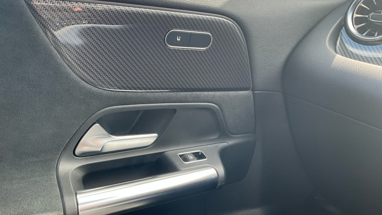 Mercedes-Benz GLA 200d AMG Line Premium 5dr Auto Diesel Hatchback